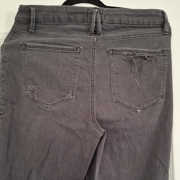 Good American Skinny jeans - Picture 2 of 5